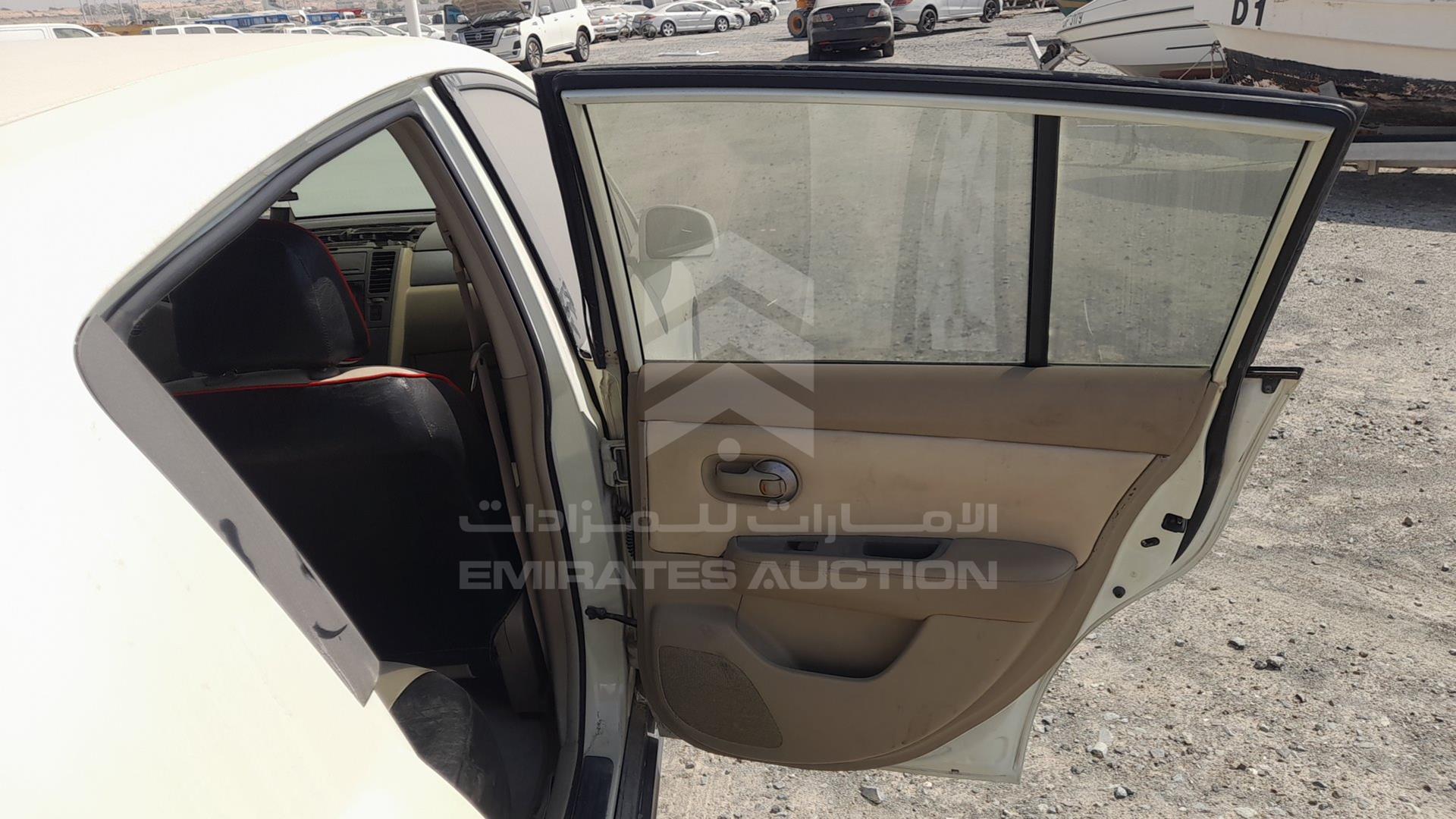 2008 NISSAN TIIDA VIN: JN1CC13C18T010405