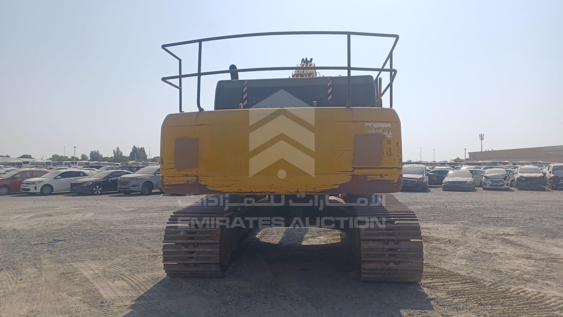 2018 KOMATSU PC400LC VIN: KMTPC196HJXJ31237