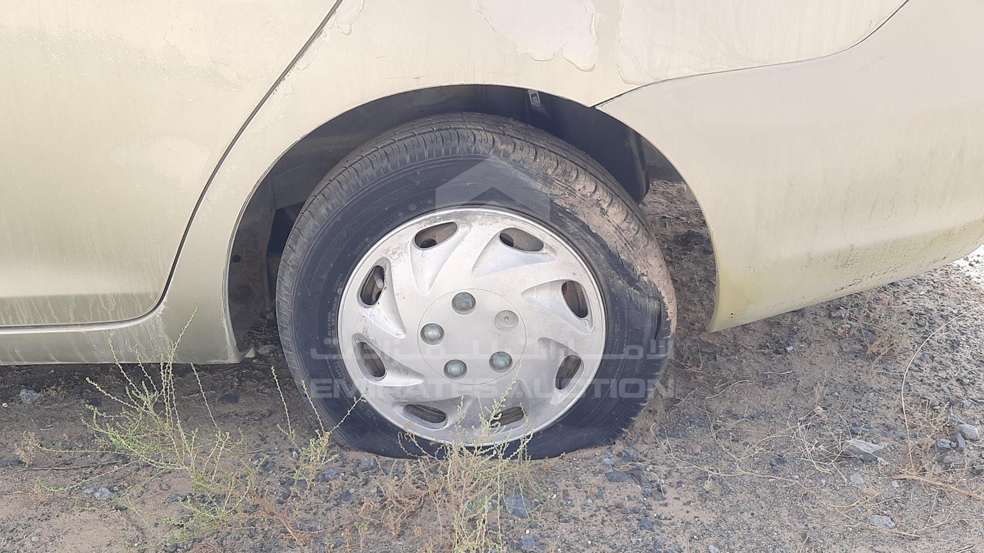 2006 TOYOTA YARIS VIN: JTDBW933261003695