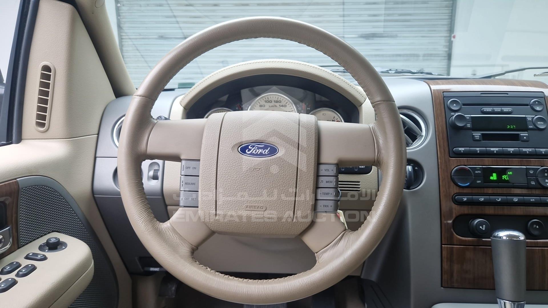 2004 FORD F-150 VIN: 1FTPW14594KC13029