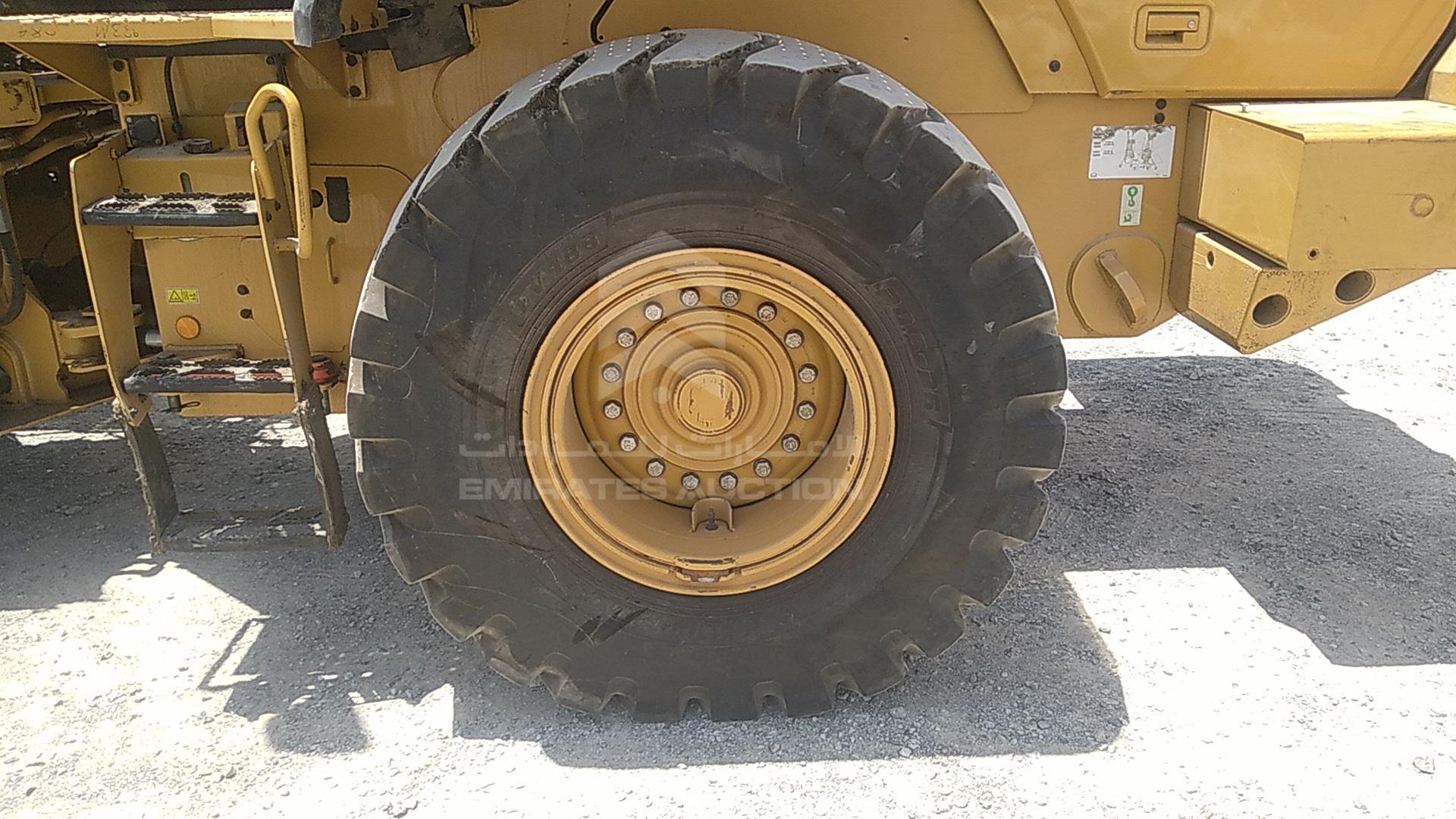 2020 CATERPILLAR 938M VIN: CAT0938MPJ3R07084