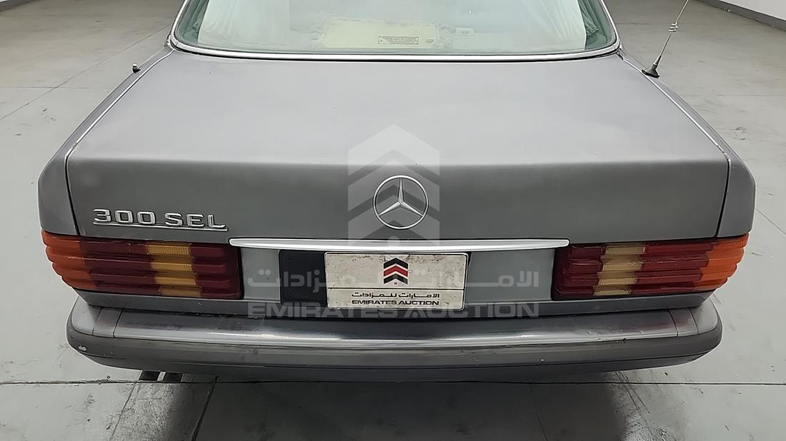 1990 Mercedes 300 SEL — Dent — Photo 25