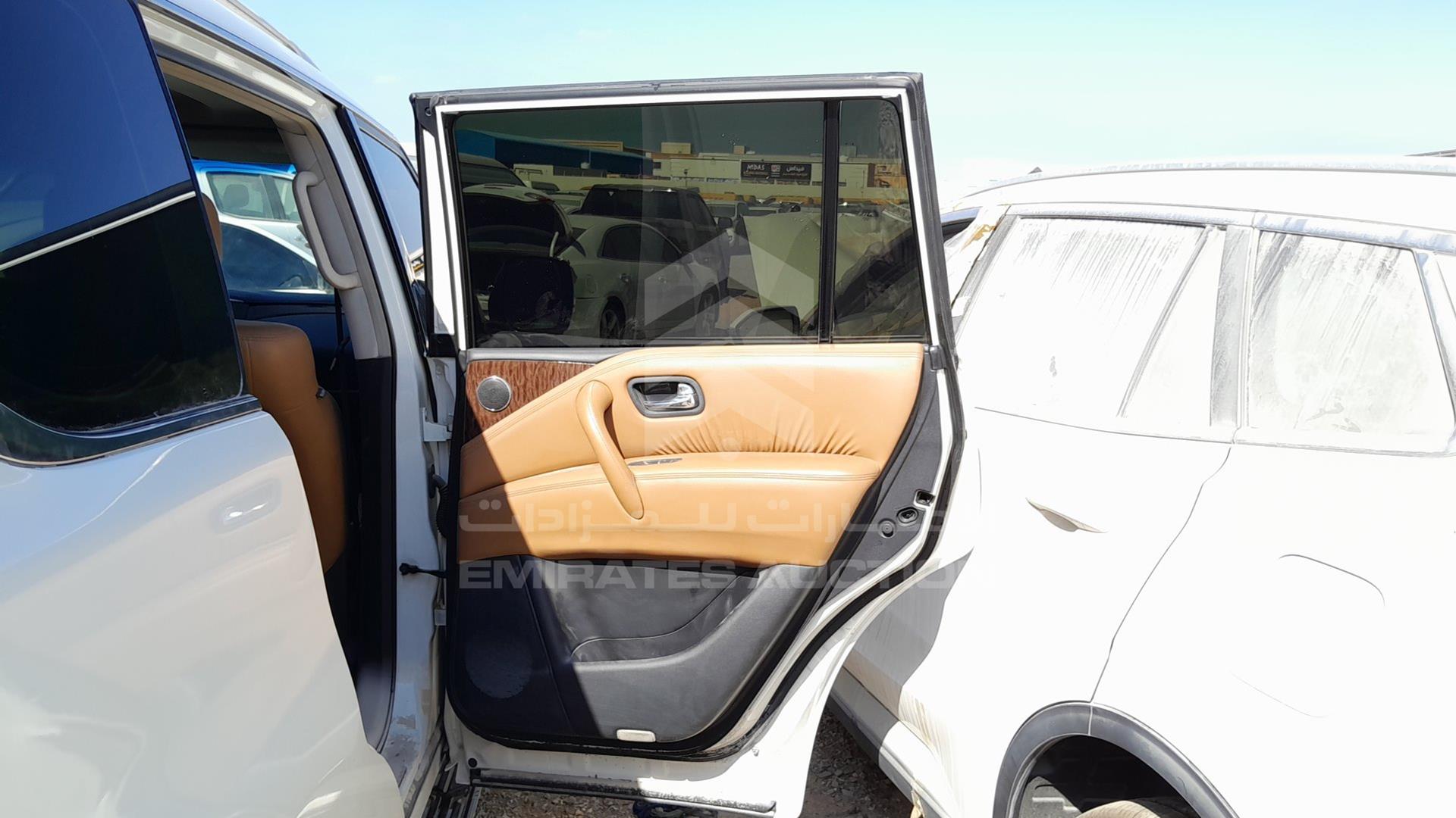 2017 NISSAN PATROL VIN: JN8AY2NY4H9301065