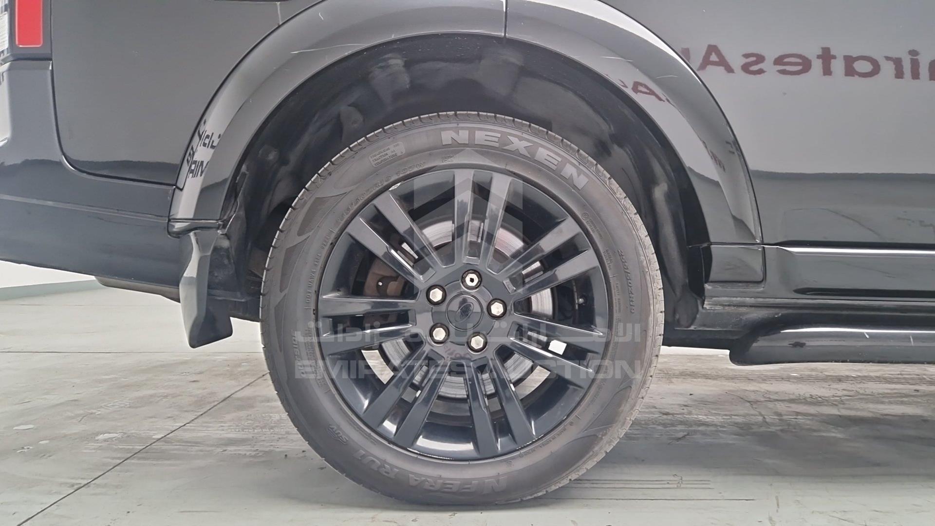 2015 LAND ROVER LR4 VIN: SALLAAAV6FA740368