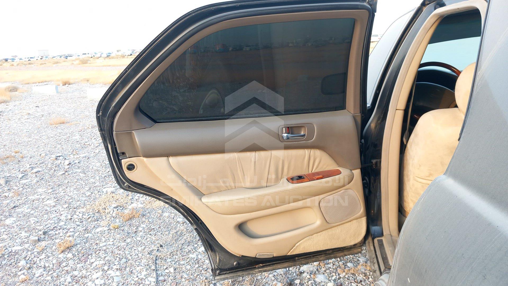 2000 LEXUS LS400 VIN: JT8BH28F7Y0171375