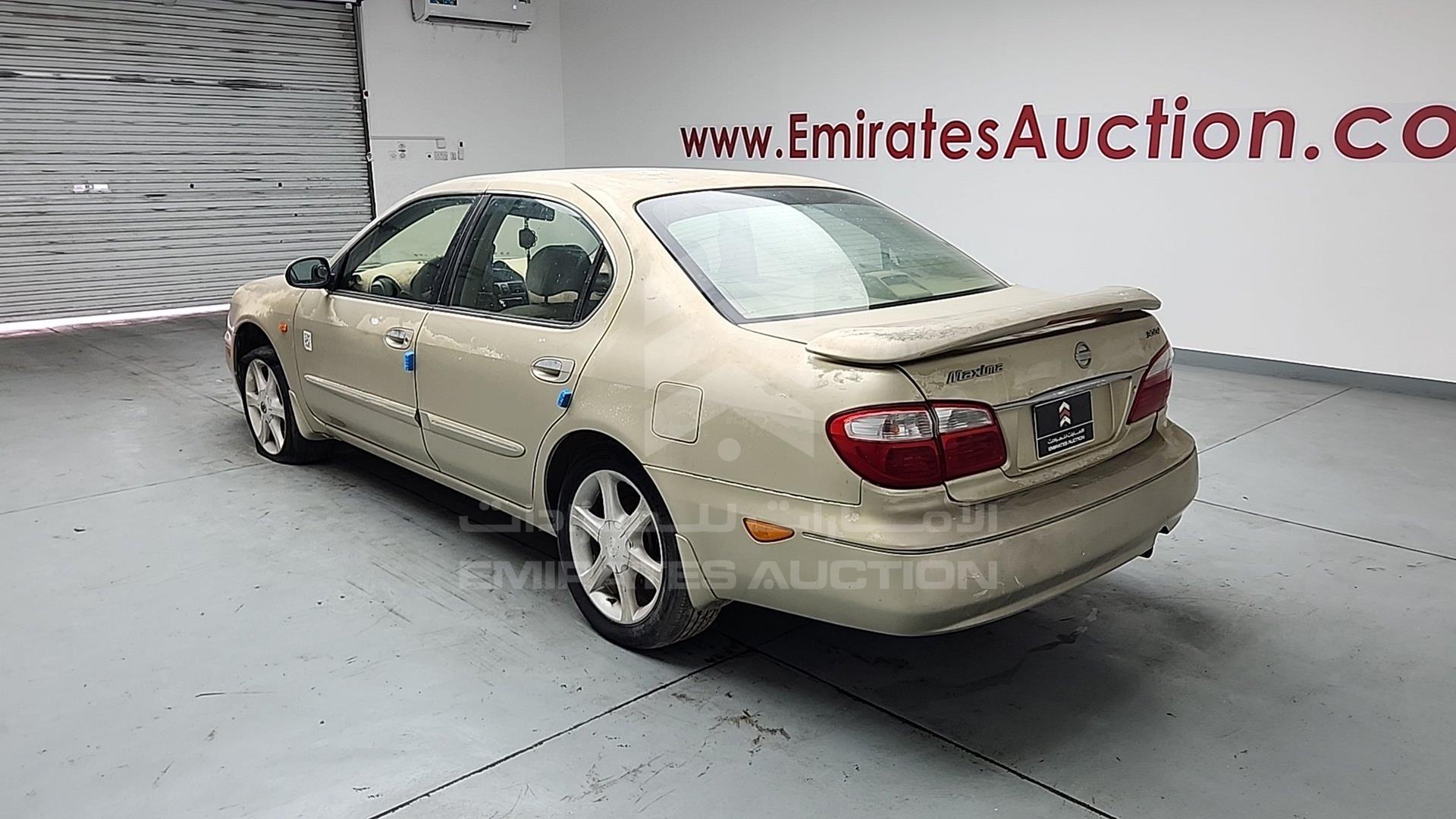 2002 NISSAN MAXIMA VIN: JN1CA31SX2T574847