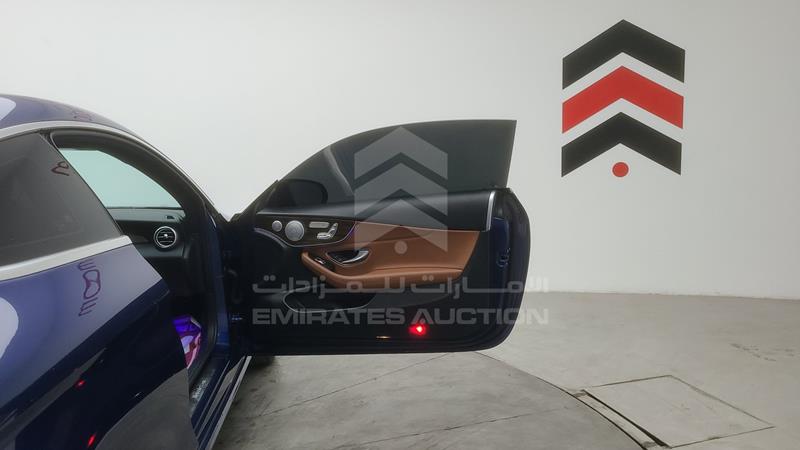 WDDWJ4JB4HF383700 Auction: EmiratesAuction Lot: 406062 WDDWJ4JB4HF383700 Mercedes C 300 2017 BLUE Photo 38