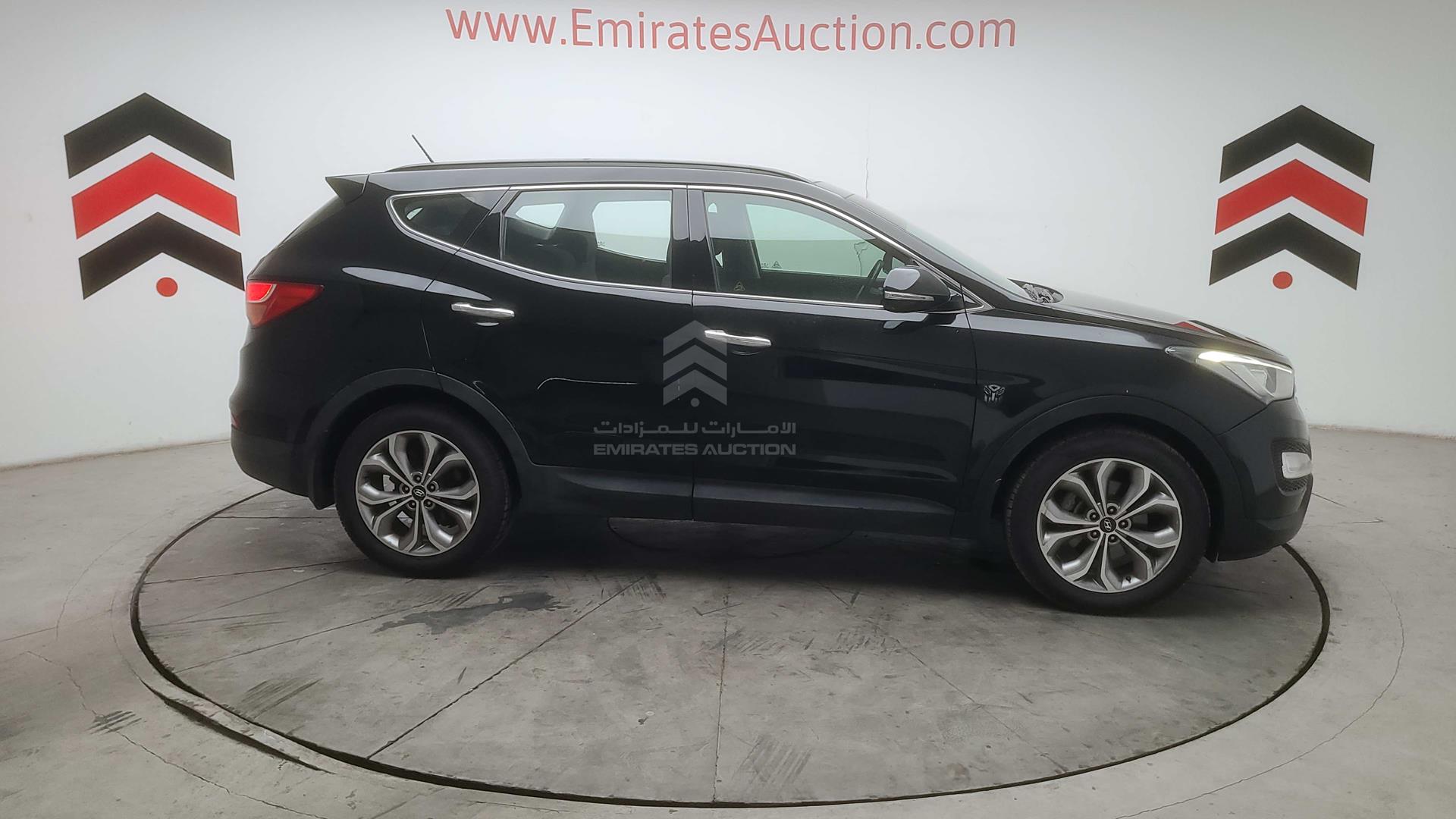 2015 HYUNDAI SANTA FE VIN: KMHSU81E8FU368459