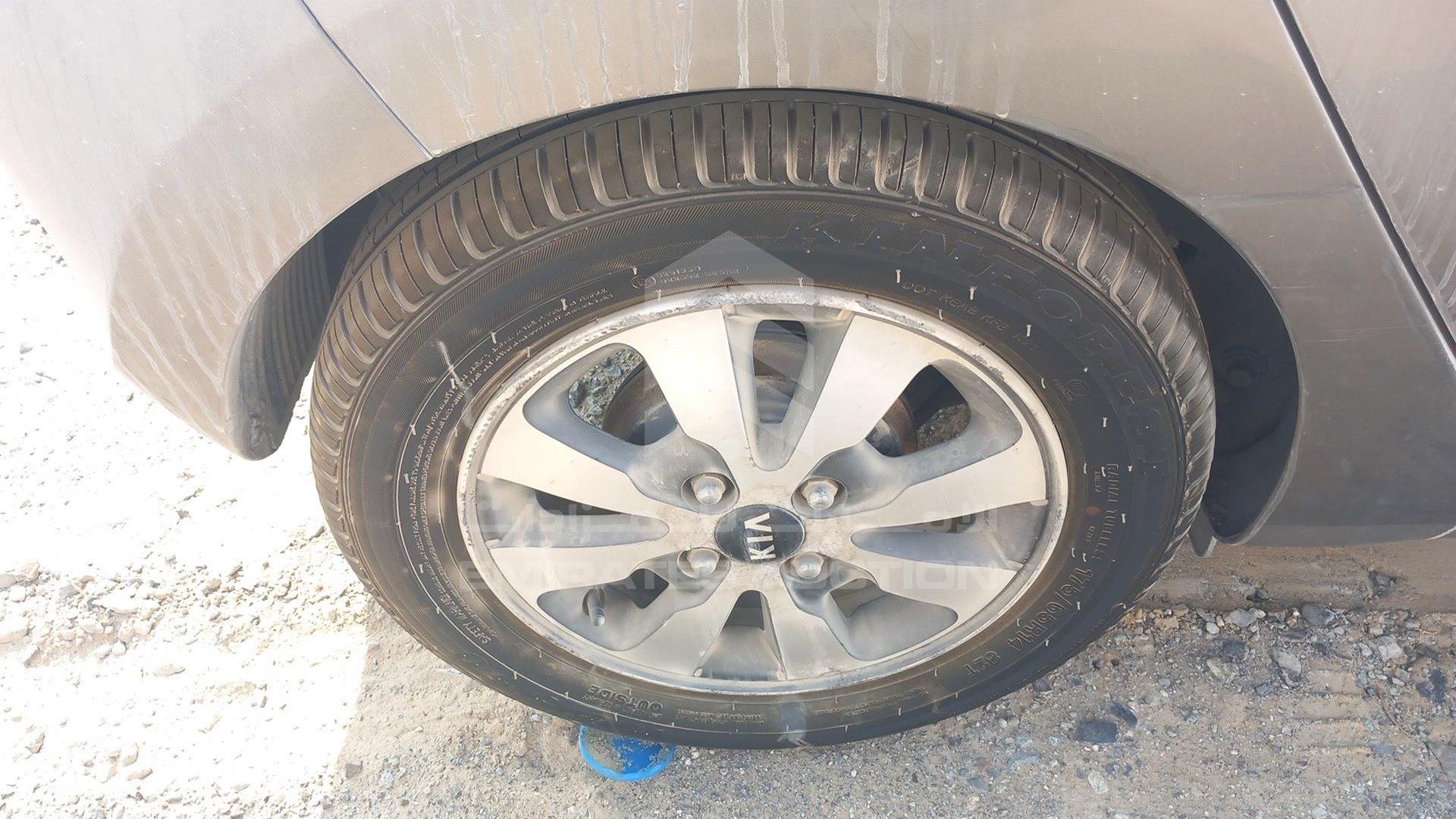 2013 KIA PICANTO VIN: KNABX511BDT438001
