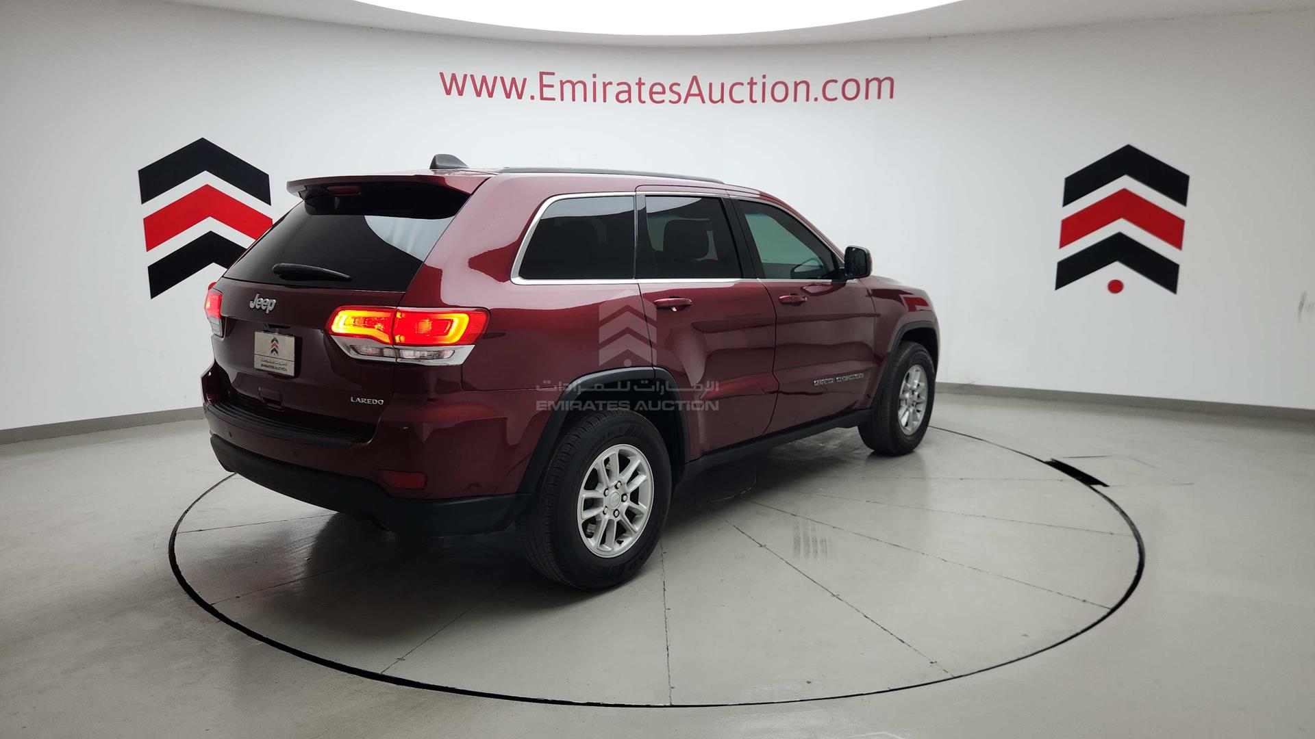 2018 JEEP GRAND CHEROKEE VIN: 1C4RJEAG9JC429523