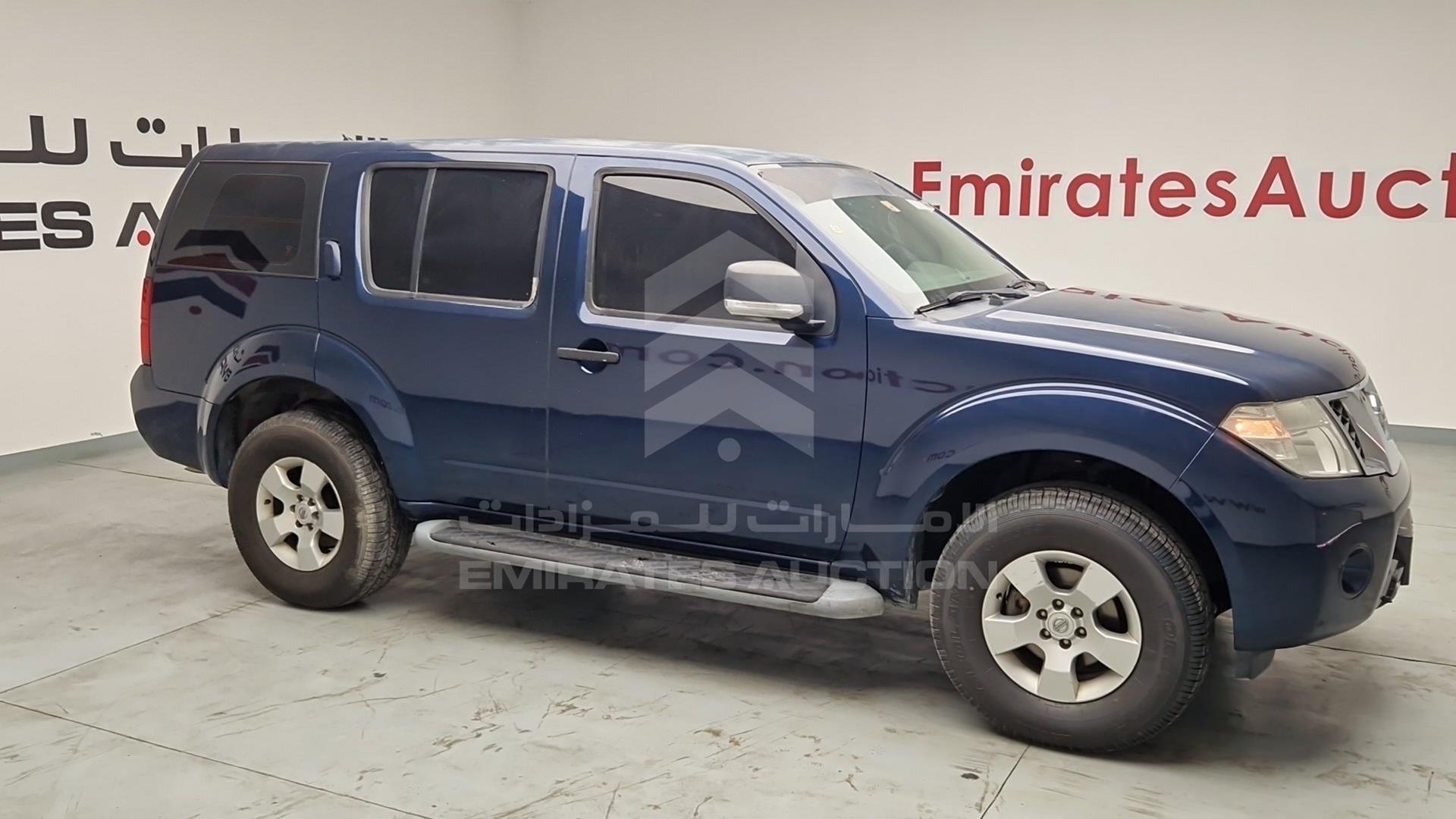 2015 NISSAN PATHFINDER VIN: VSKLR11A0FA580822