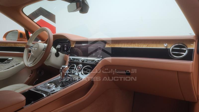 SCBDA3ZG8LC083991 Auction: EmiratesAuction Lot: 418778 SCBDA3ZG8LC083991 Bentley Continental 2020 ORANGE Photo 46