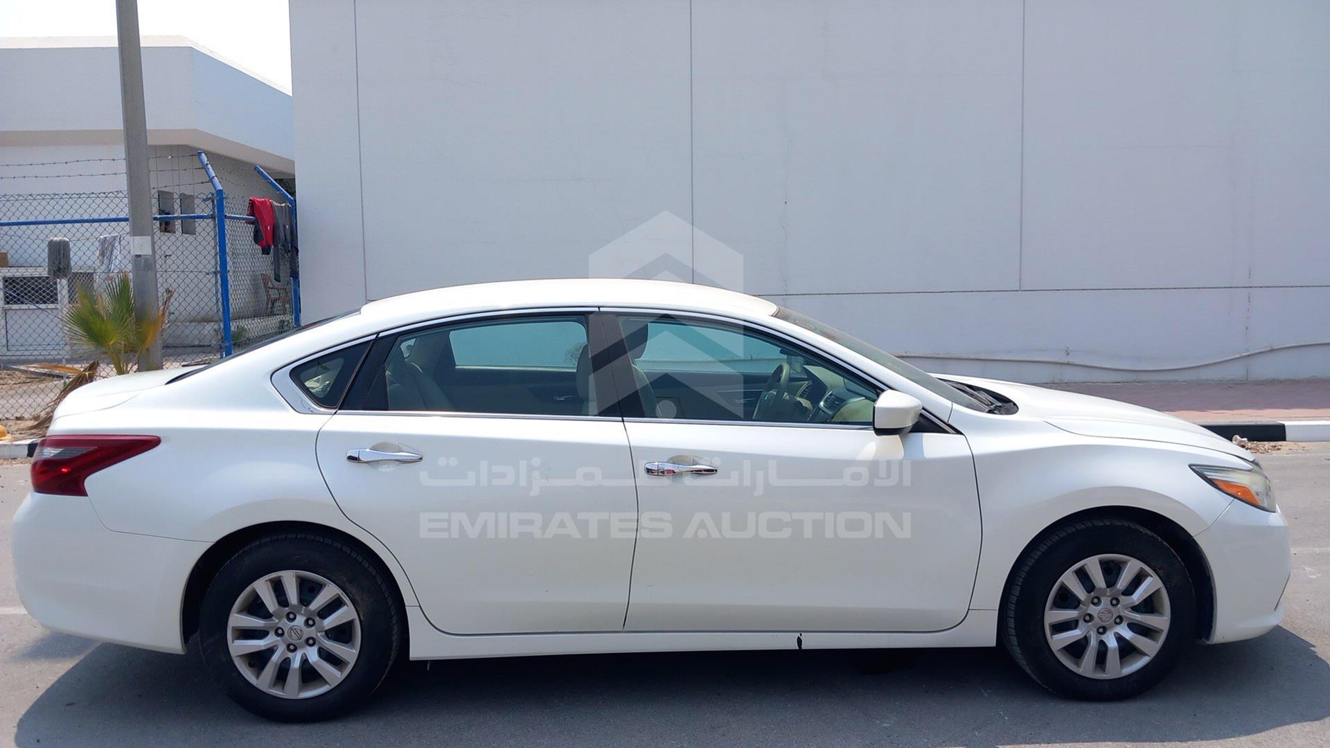 2018 NISSAN ALTIMA VIN: 1N4AL3A98JC100251