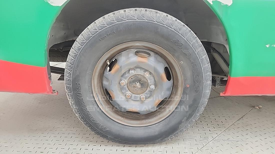 نيسان أورفان 2018 — الباب الخلفي الأيمن — صورة 23