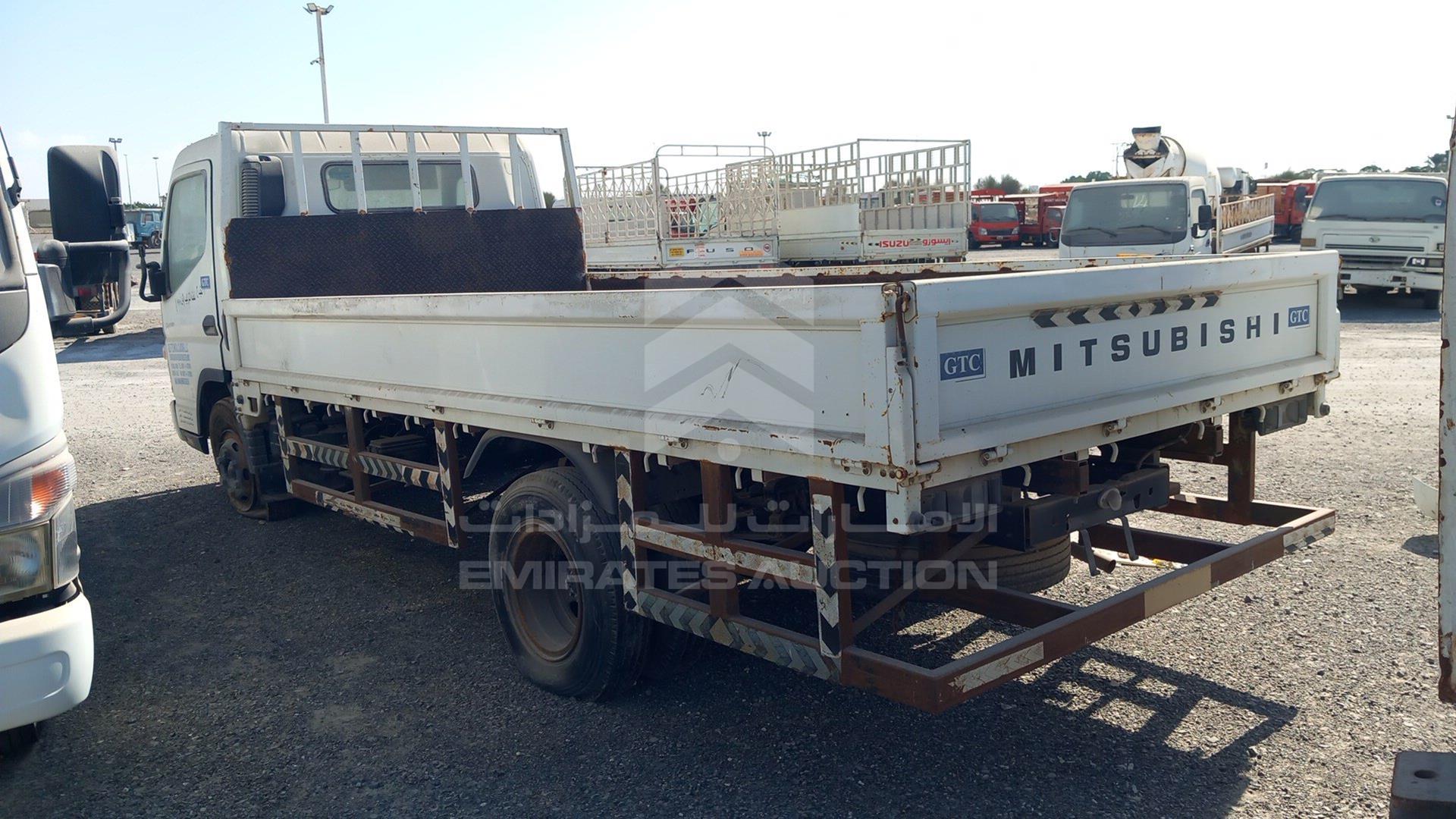 2011 MITSUBISHI CANTER VIN: JL7BCE1J3BK015073