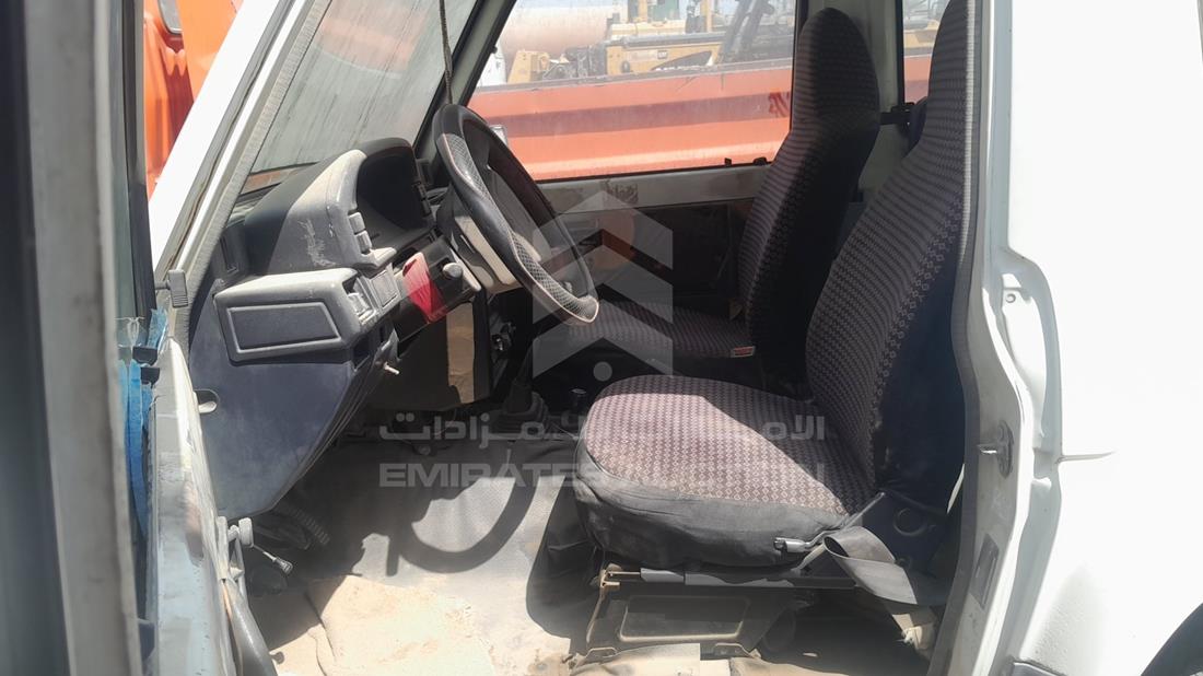 2001 Daihatsu Rocky — Front Left Driver Seat View — Photo 12