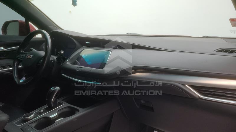 VIN: 1GYFZDR46KF200761 Auction: EmiratesAuction Lot: 421576 VIN: 1GYFZDR46KF200761 Cadillac XT 4 2019 RED Photo 43
