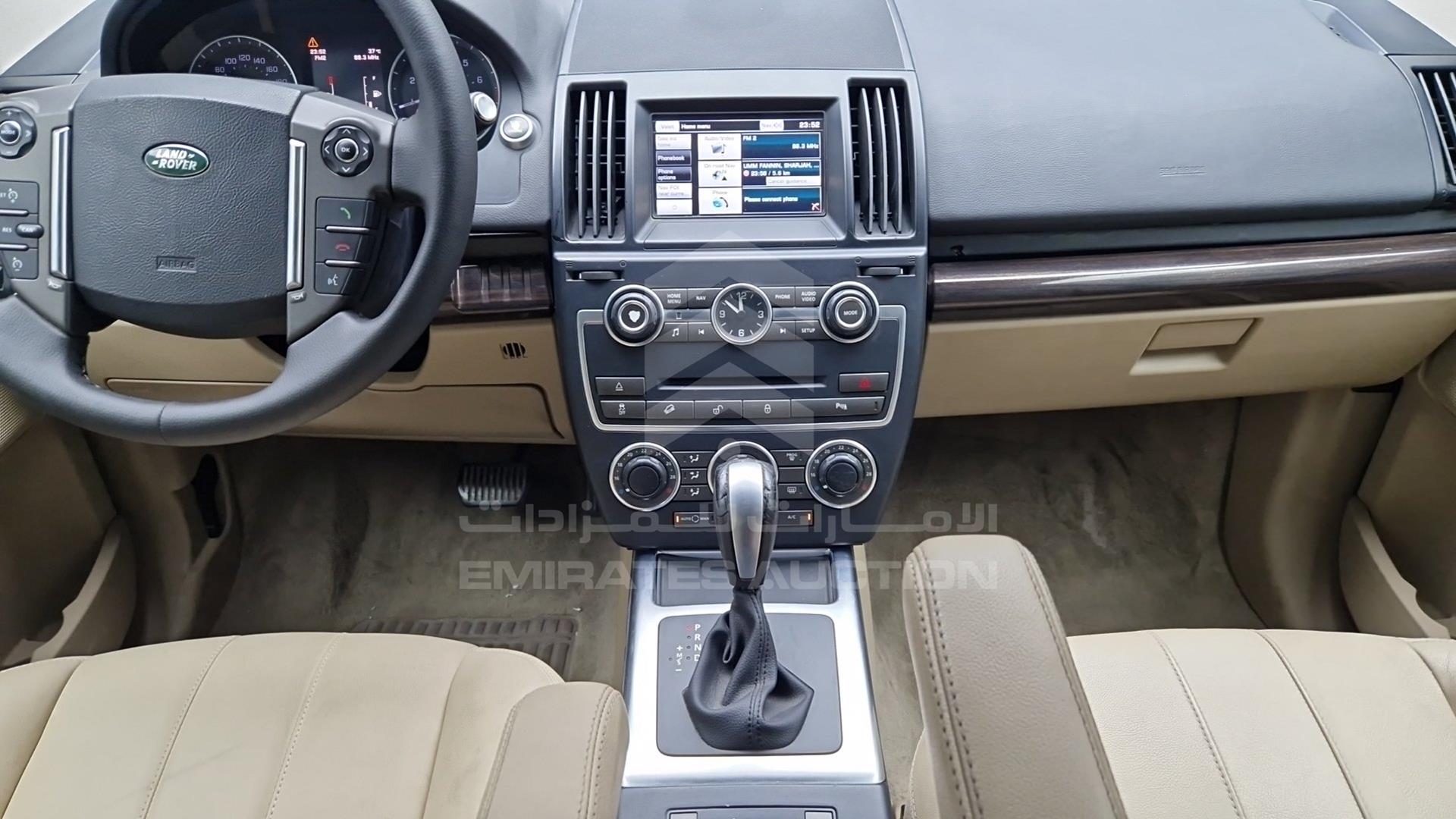 2014 LAND ROVER LR 2 VIN: SALFA2BG8EH390036