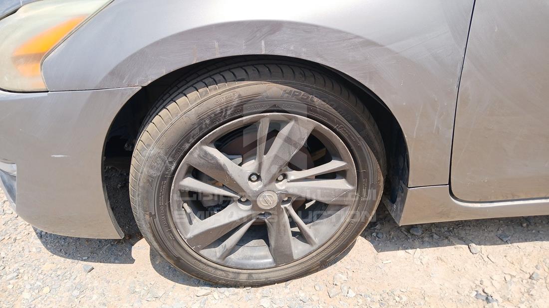 2013 Nissan Altima — Front Left Tyre — Photo 31