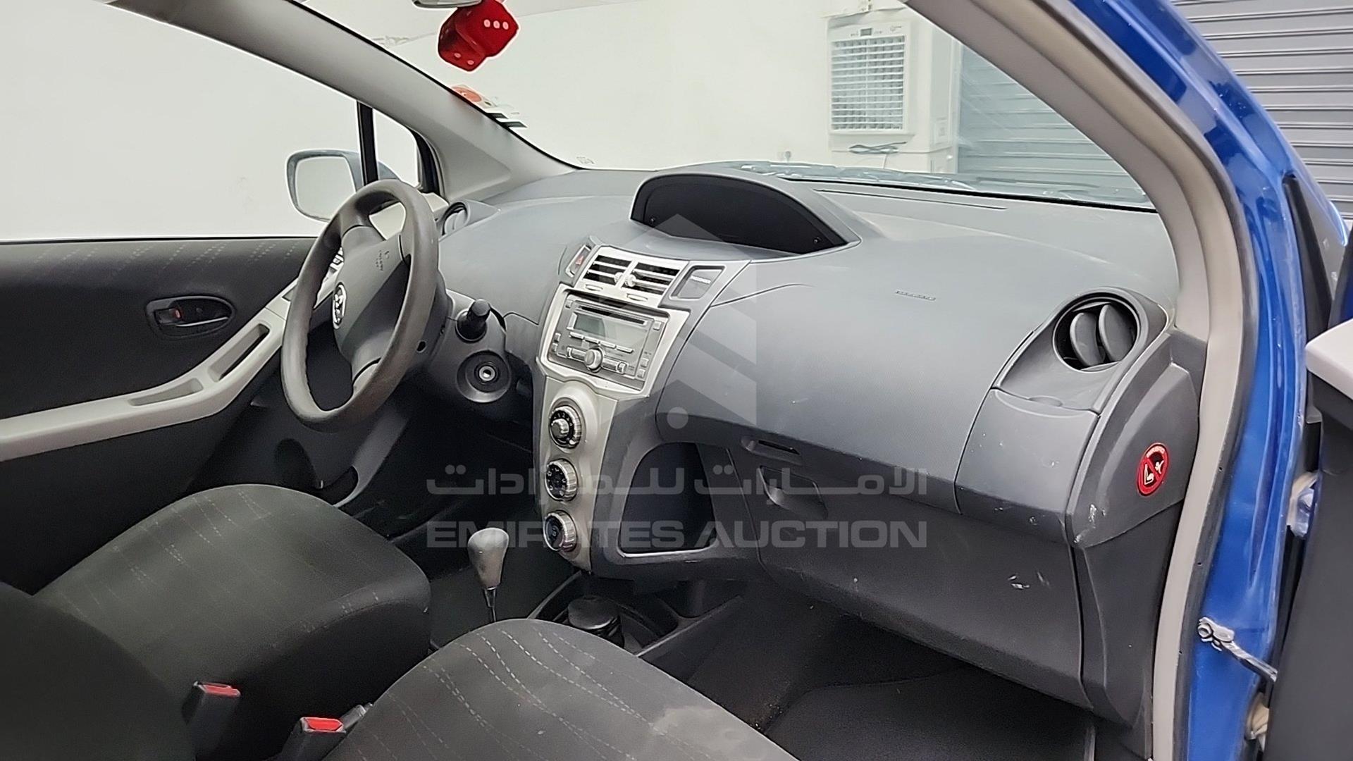 2007 TOYOTA YARIS VIN: JTDKW923175049028
