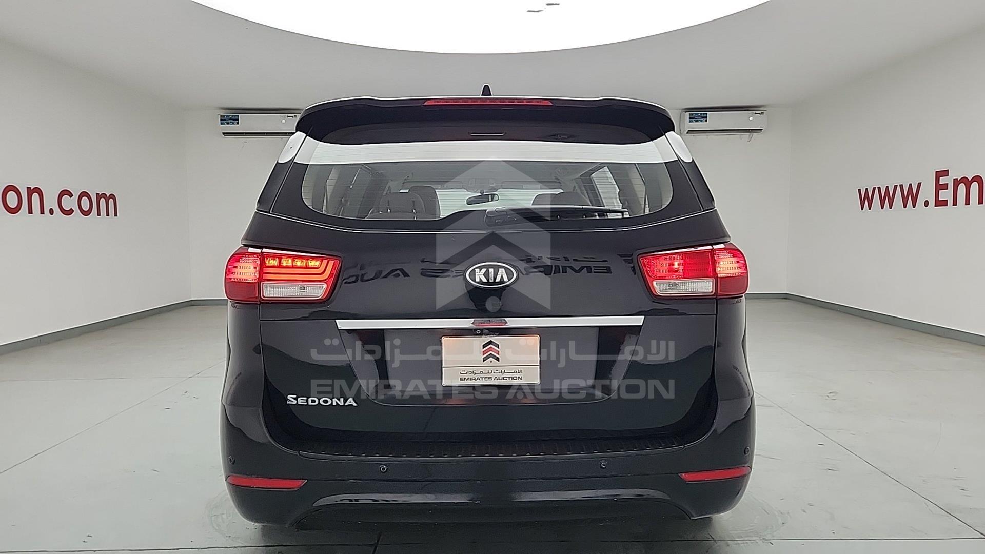 2016 KIA SEDONA VIN: KNDMA5C18G6118093