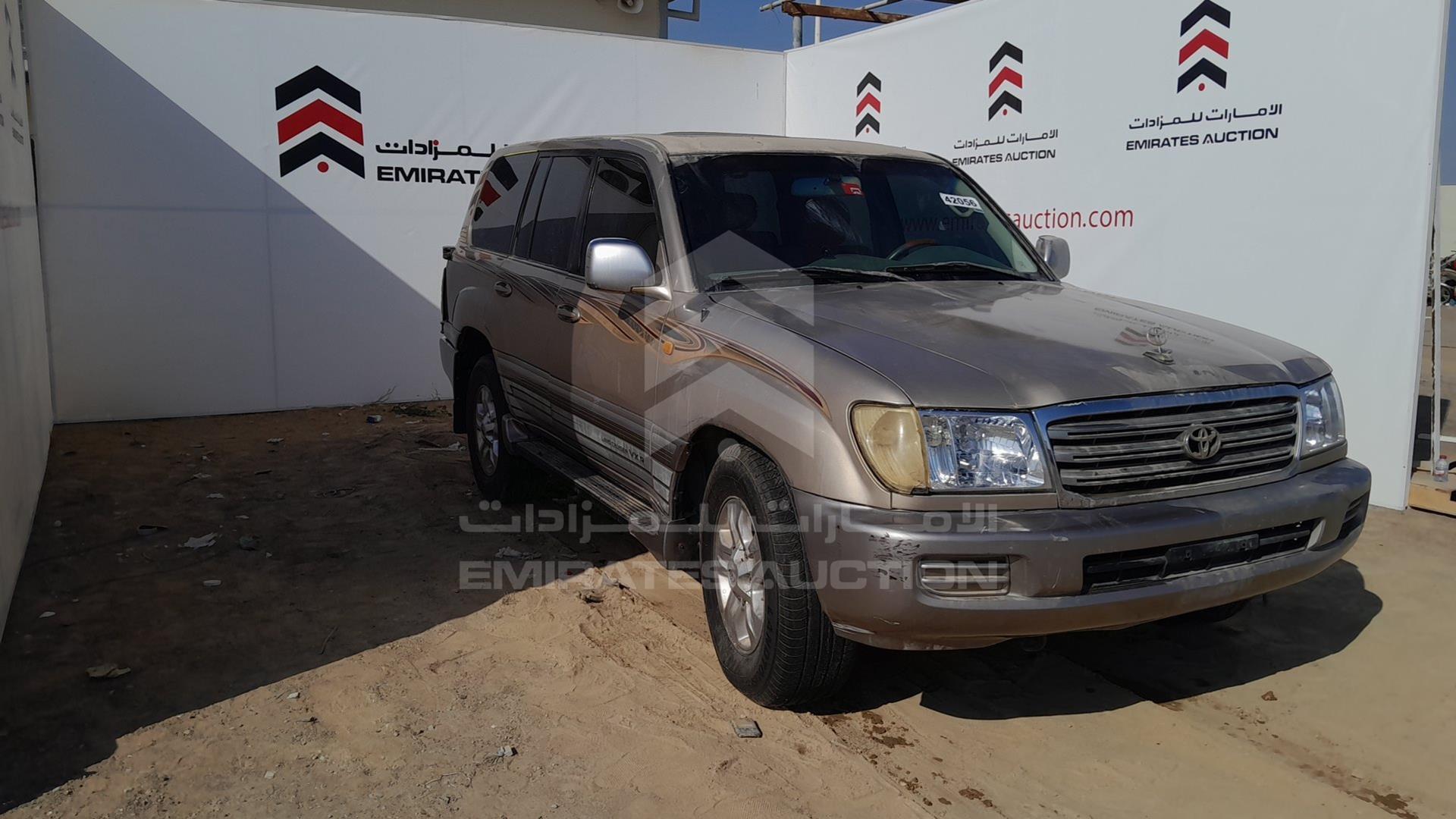 2005 TOYOTA LAND CRUISER VIN: JTEHT05J052076708