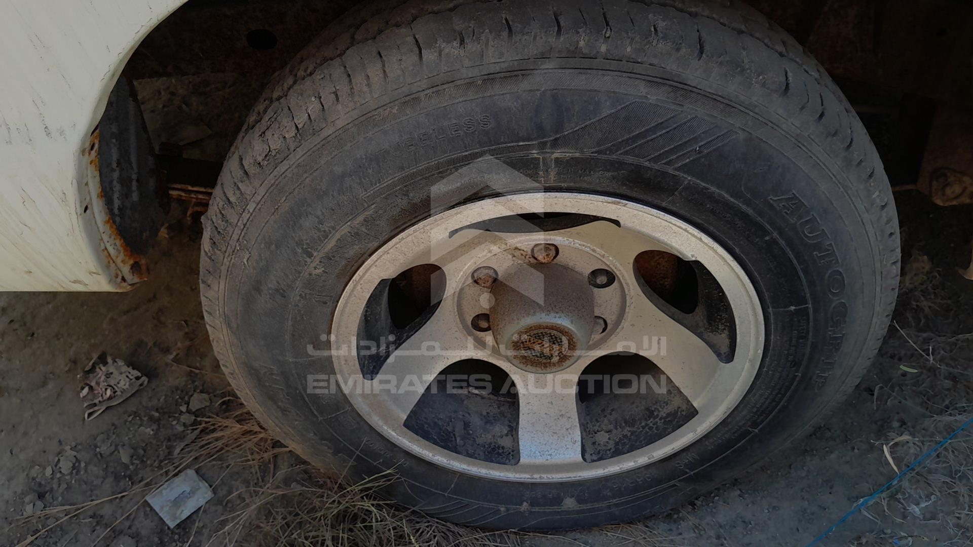 2005 MAZDA B2200 VIN: MM7UN23635W362427