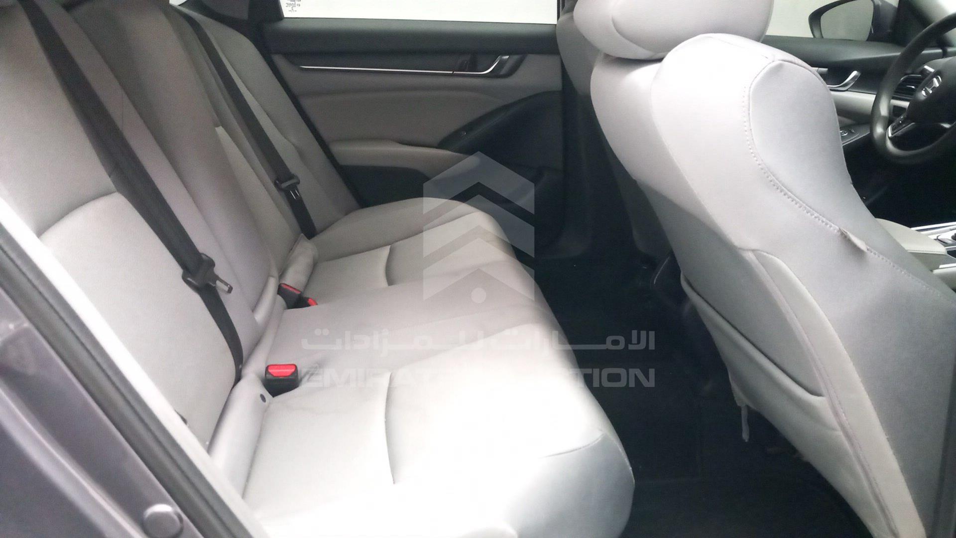 2019 HONDA ACCORD VIN: 1HGCV1F10KA077048