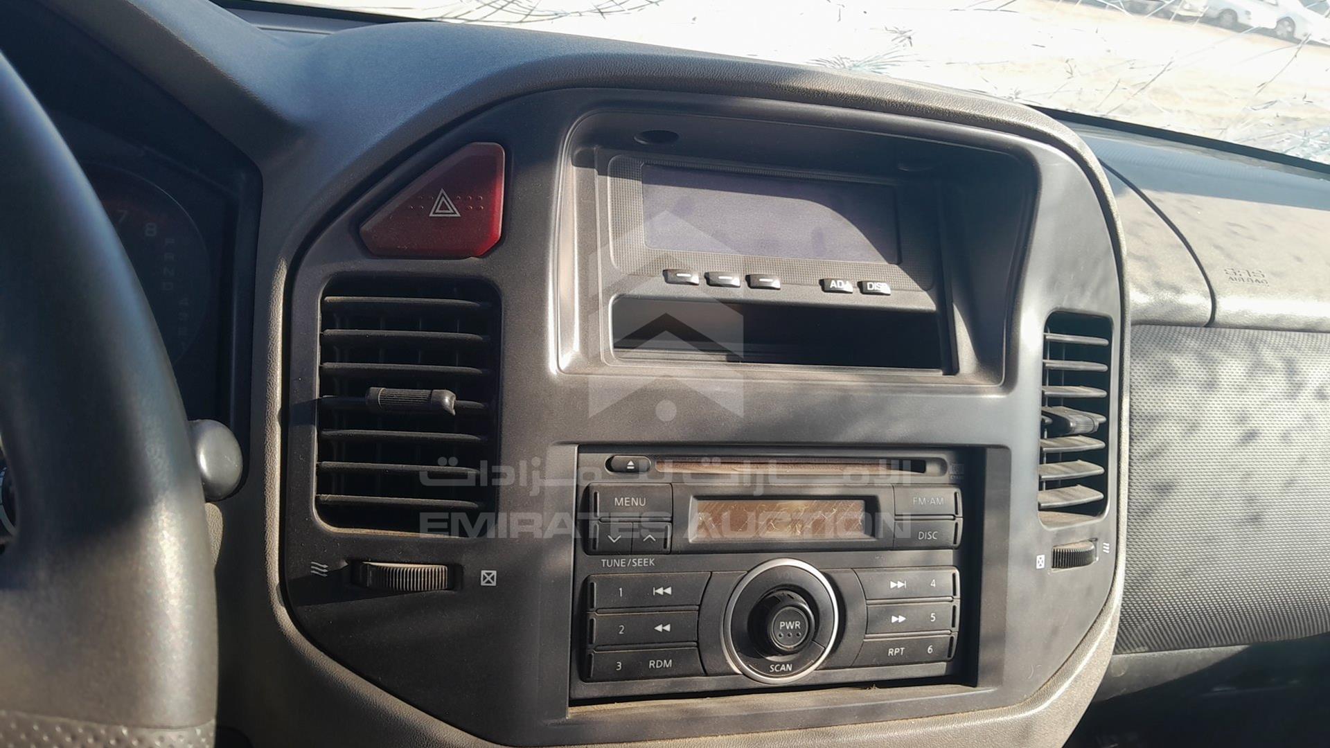2007 MITSUBISHI PAJERO VIN: JMYLRV73W7J704401
