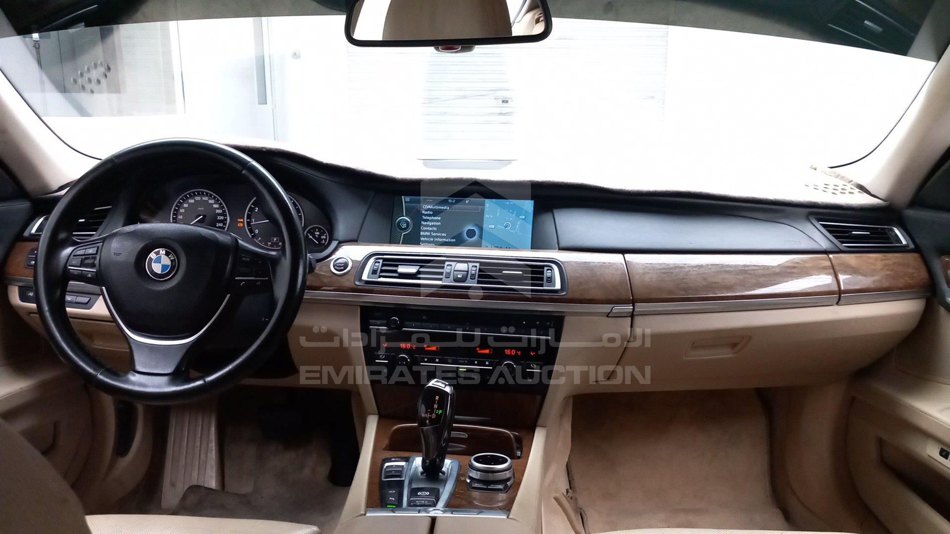 2009 BMW 750 I VIN: WBAKB81069CY52975