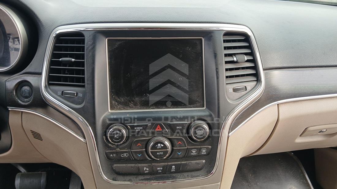 2014 Jeep Grand Cherokee — Entertainment Systems & Camera Monitor & Navigation — Photo 20
