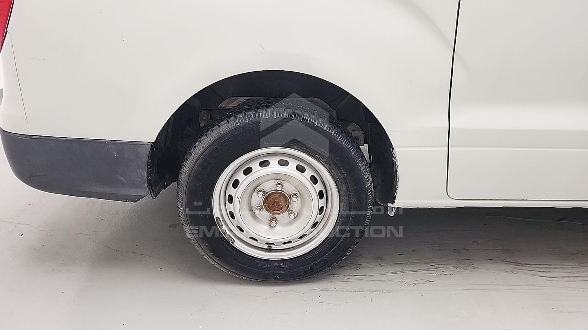 2012 HYUNDAI H1 VIN: KMJWA37R1CU374704