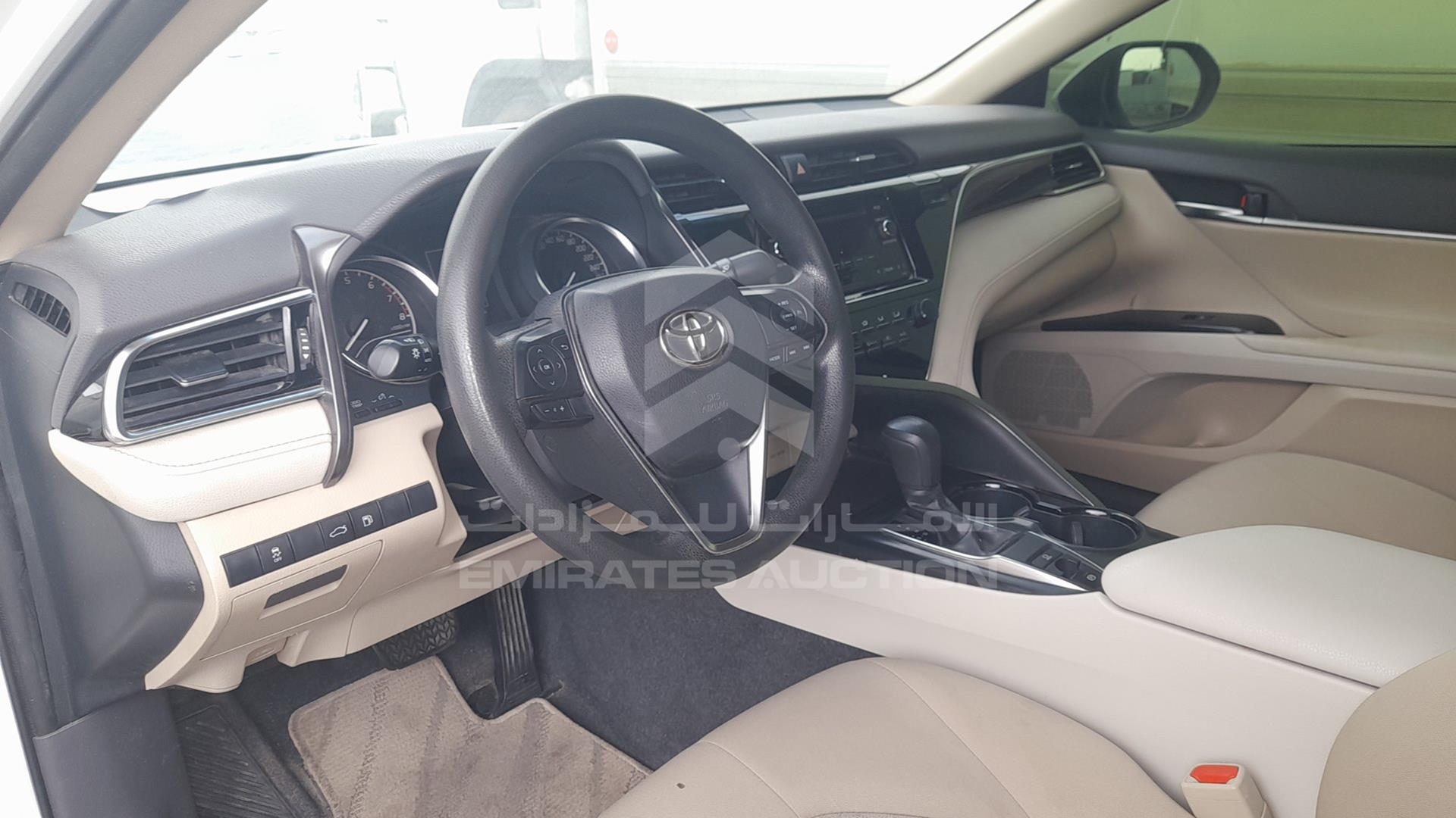2018 TOYOTA CAMRY VIN: JTNBF9HK4J3014819