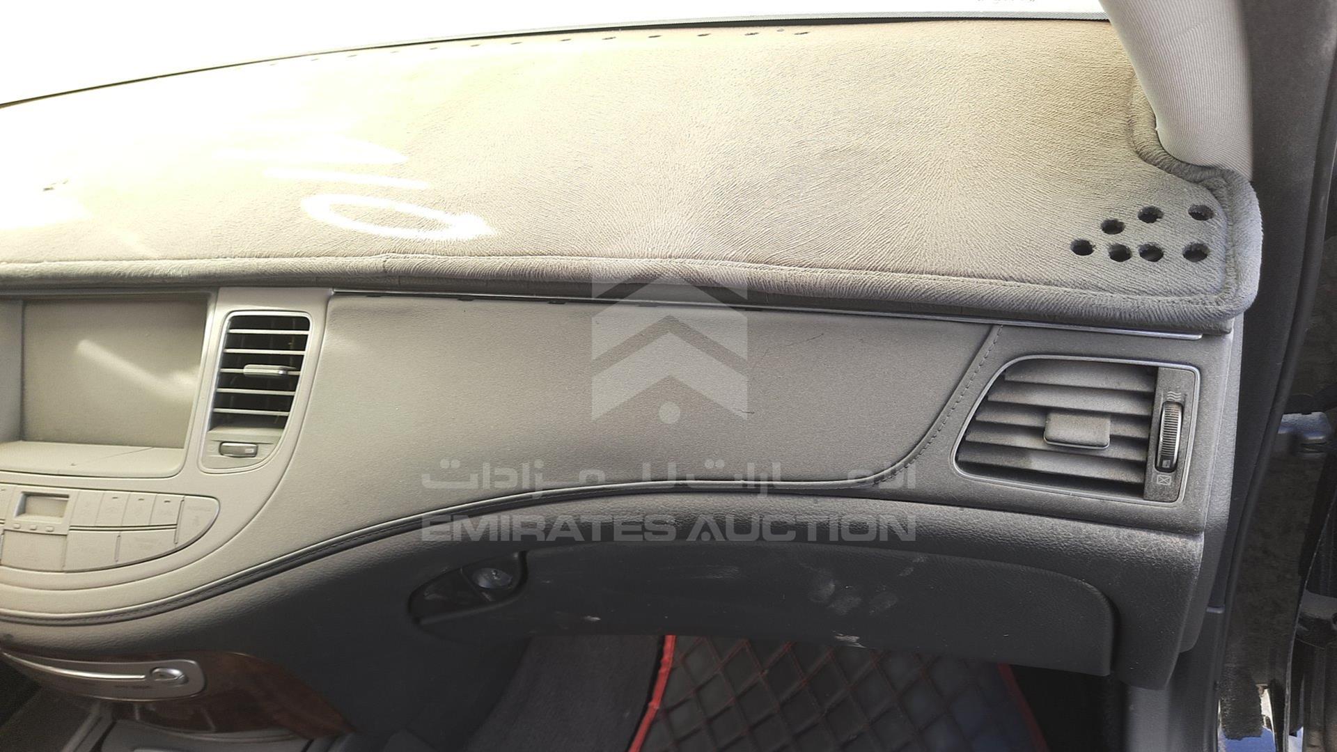 2009 HYUNDAI GENESIS VIN: KMHGC46F49U050460
