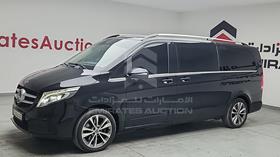 مرسيدس V 250 2021 — الزاوية الأمامية اليسرى — صورة 5 — صورة مصغرة