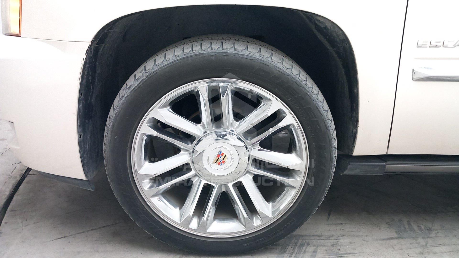 2013 CADILLAC ESCALADE VIN: 1GYS47EF7DR352524