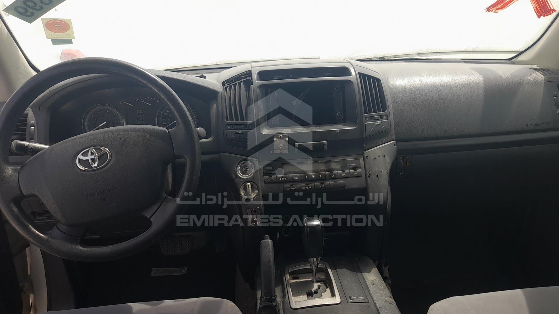 2011 TOYOTA LAND CRUISER VIN: JTMDU09J4B4044435