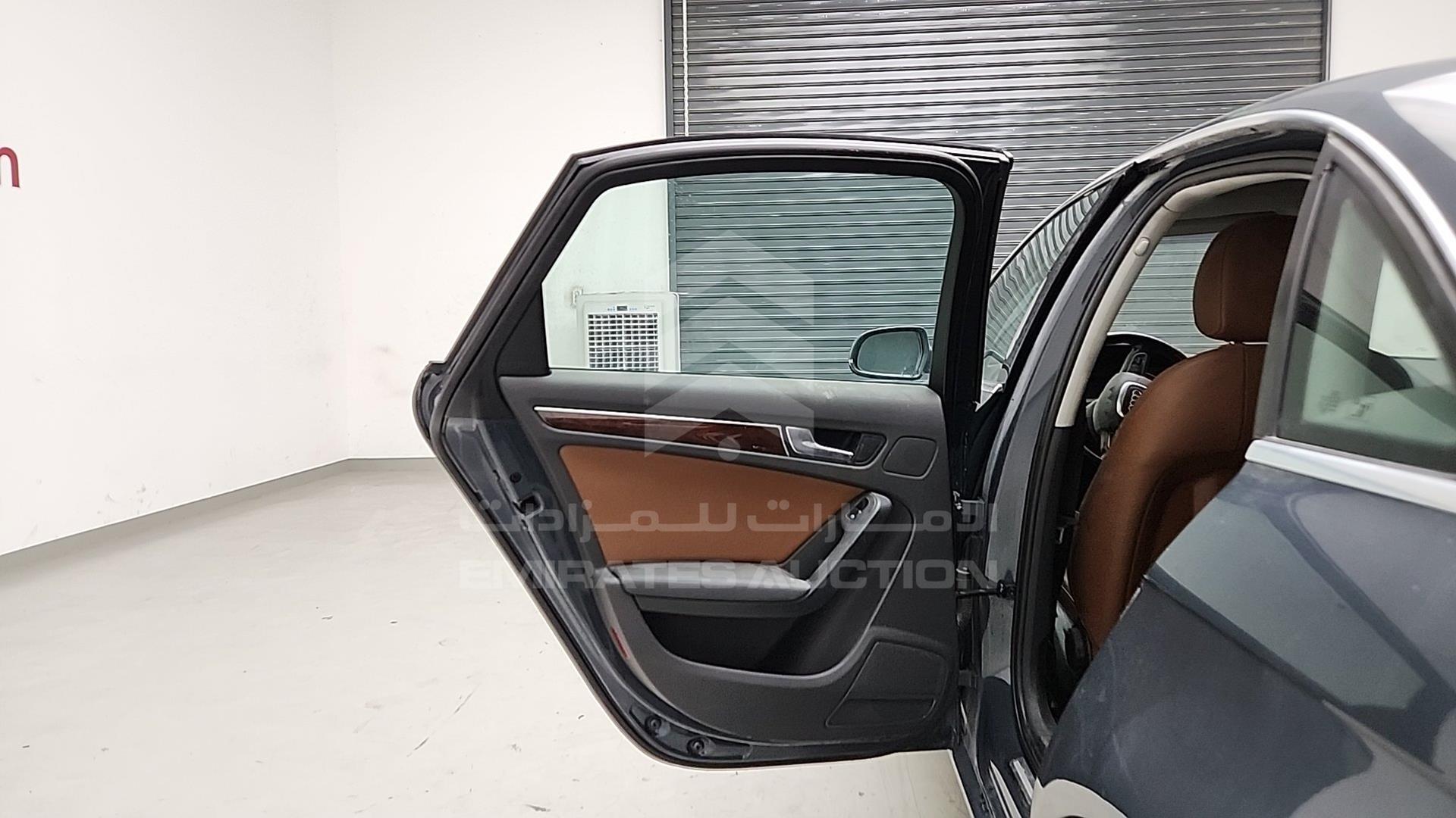 2011 AUDI A4 VIN: WAUAFC8K4BN011371