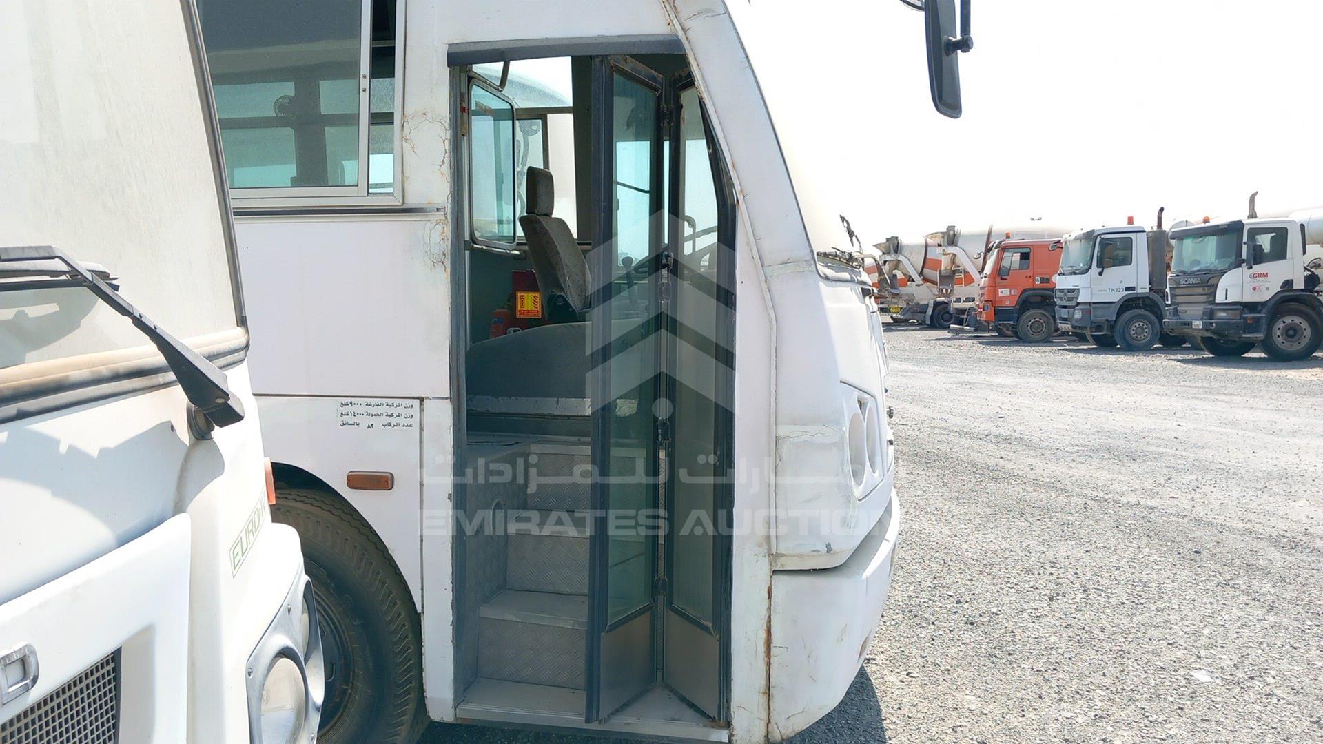 2005 TATA BUS VIN: MAT38906652L00197