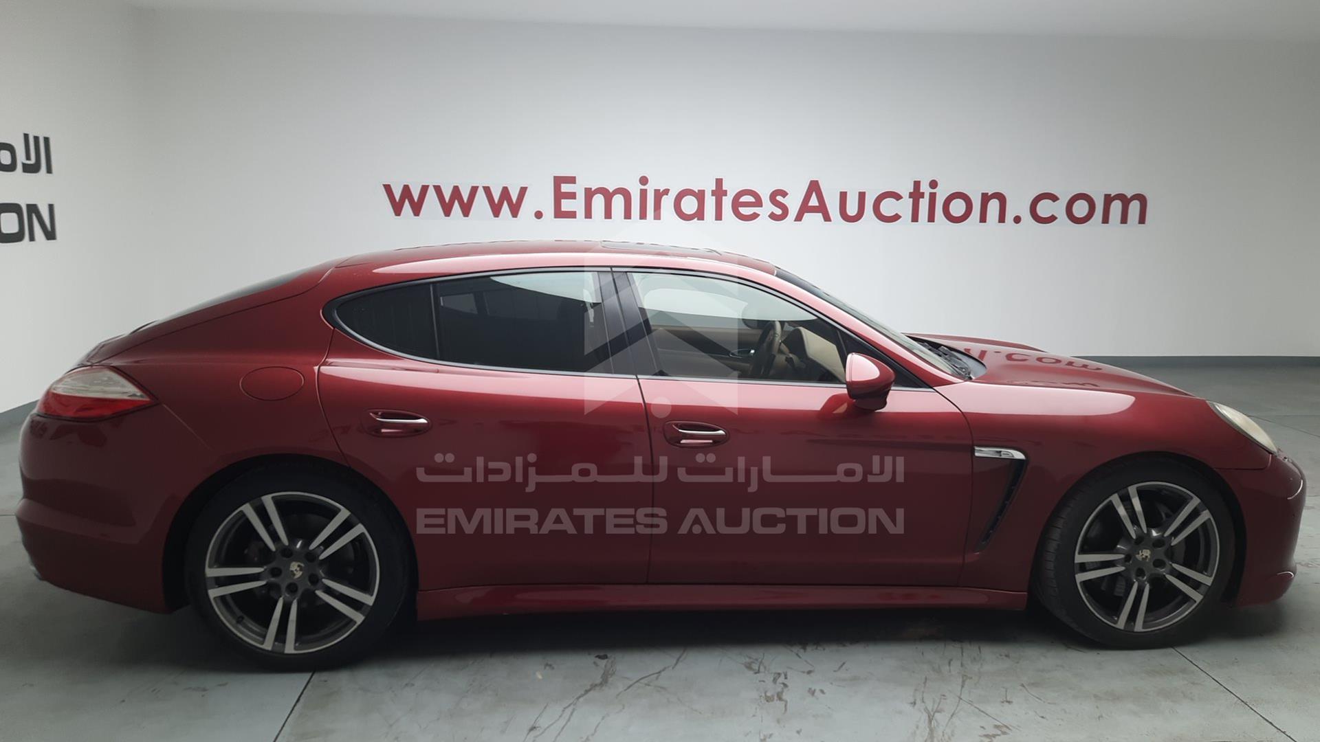 2013 PORSCHE PANAMERA VIN: WP0ZZZ97ZDL000542