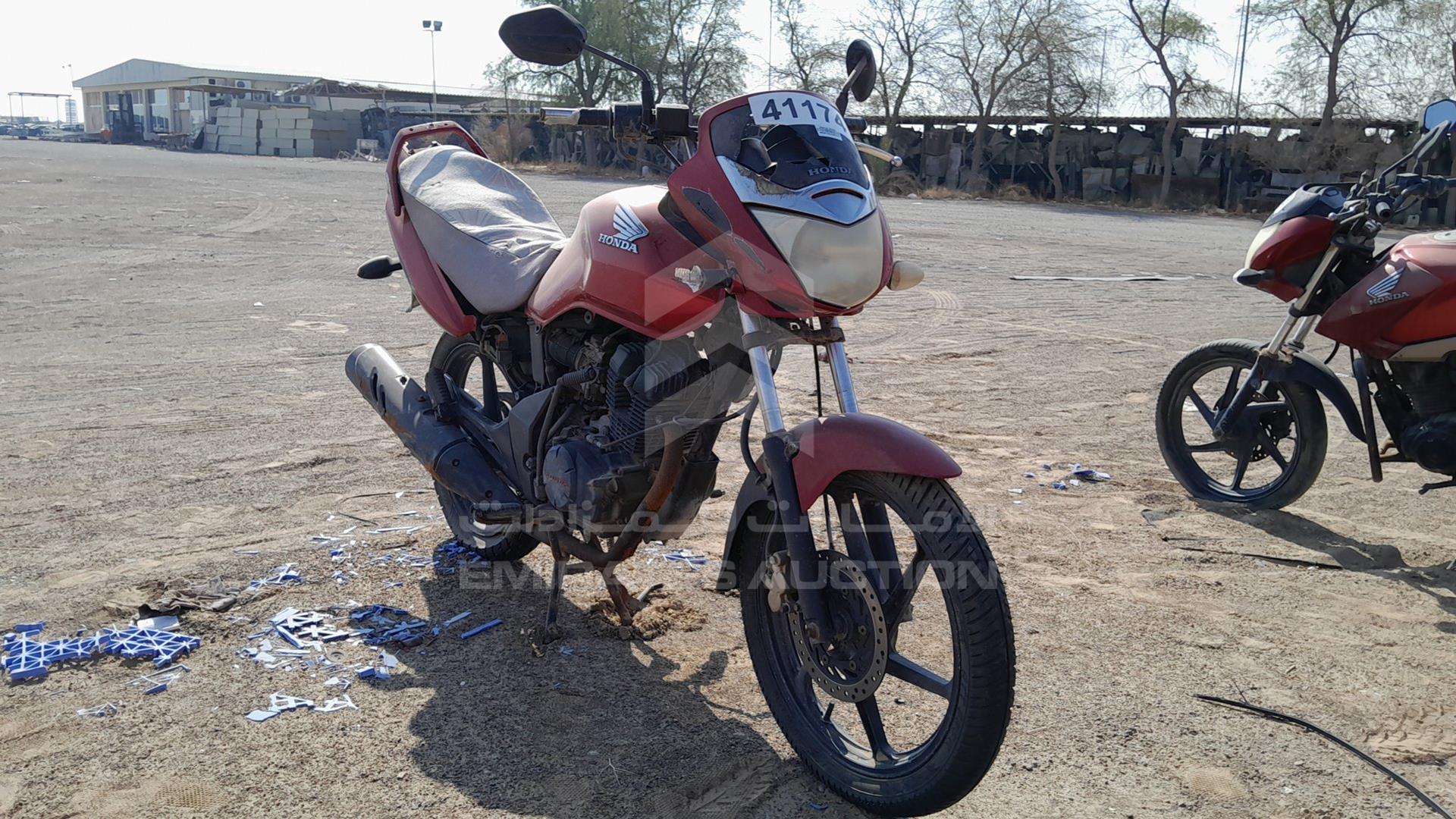0 HONDA MOTORBIKE VIN: ME4KC20310802719