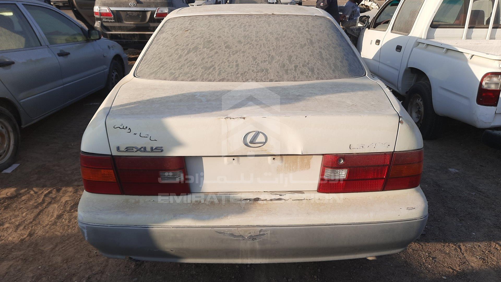 1998 LEXUS LS400 VIN: JT8BH28F0W0115646