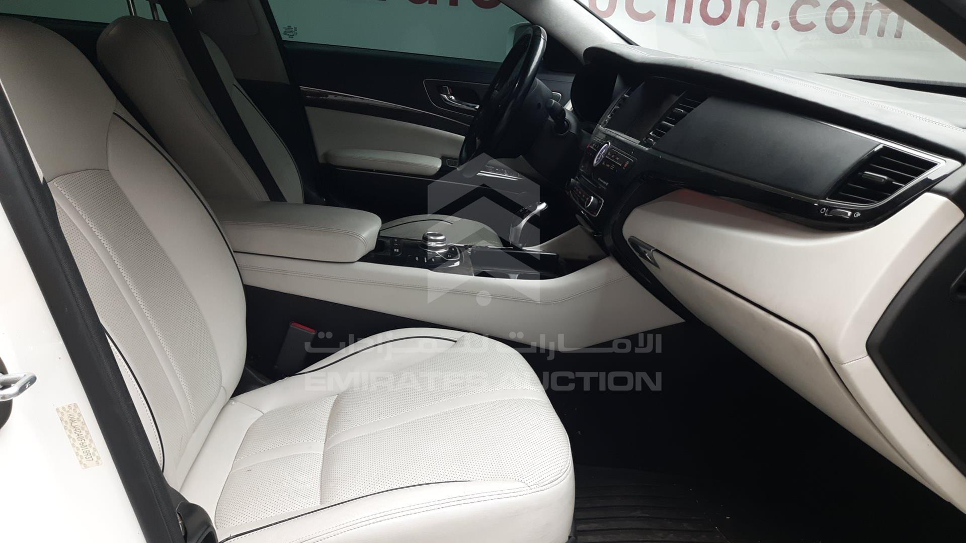 2015 KIA K 900 VIN: KNALW4D40F6018937