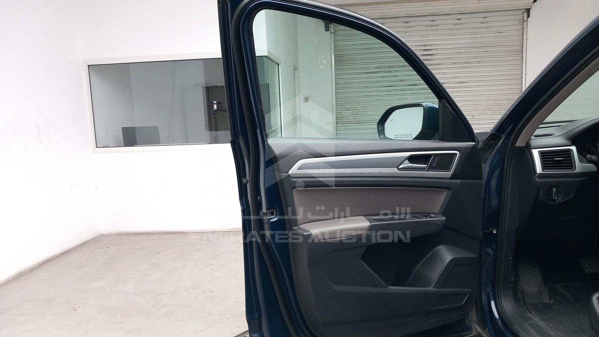 2021 VOLKSWAGEN TERAMONT VIN: WVGAE1CA1MC608366