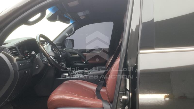 JTJHY00W1L4326058 Auction: EmiratesAuction Lot: 409451 JTJHY00W1L4326058 Lexus LX 570 2020 WHITE Photo 26