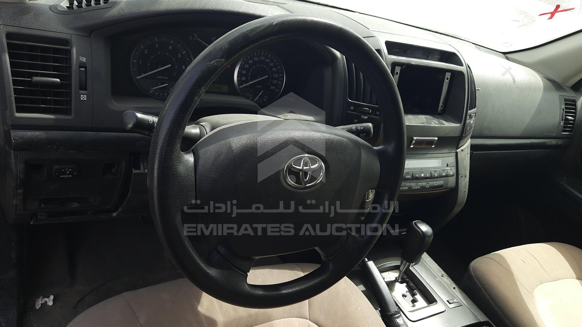 2011 TOYOTA LAND CRUISER VIN: JTMDU09J0B4035070