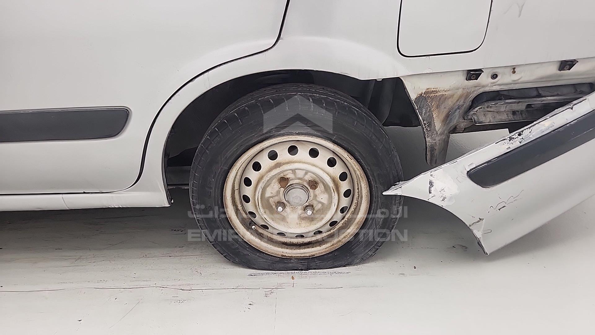 2001 NISSAN SUNNY VIN: JN1FN61S41W001068