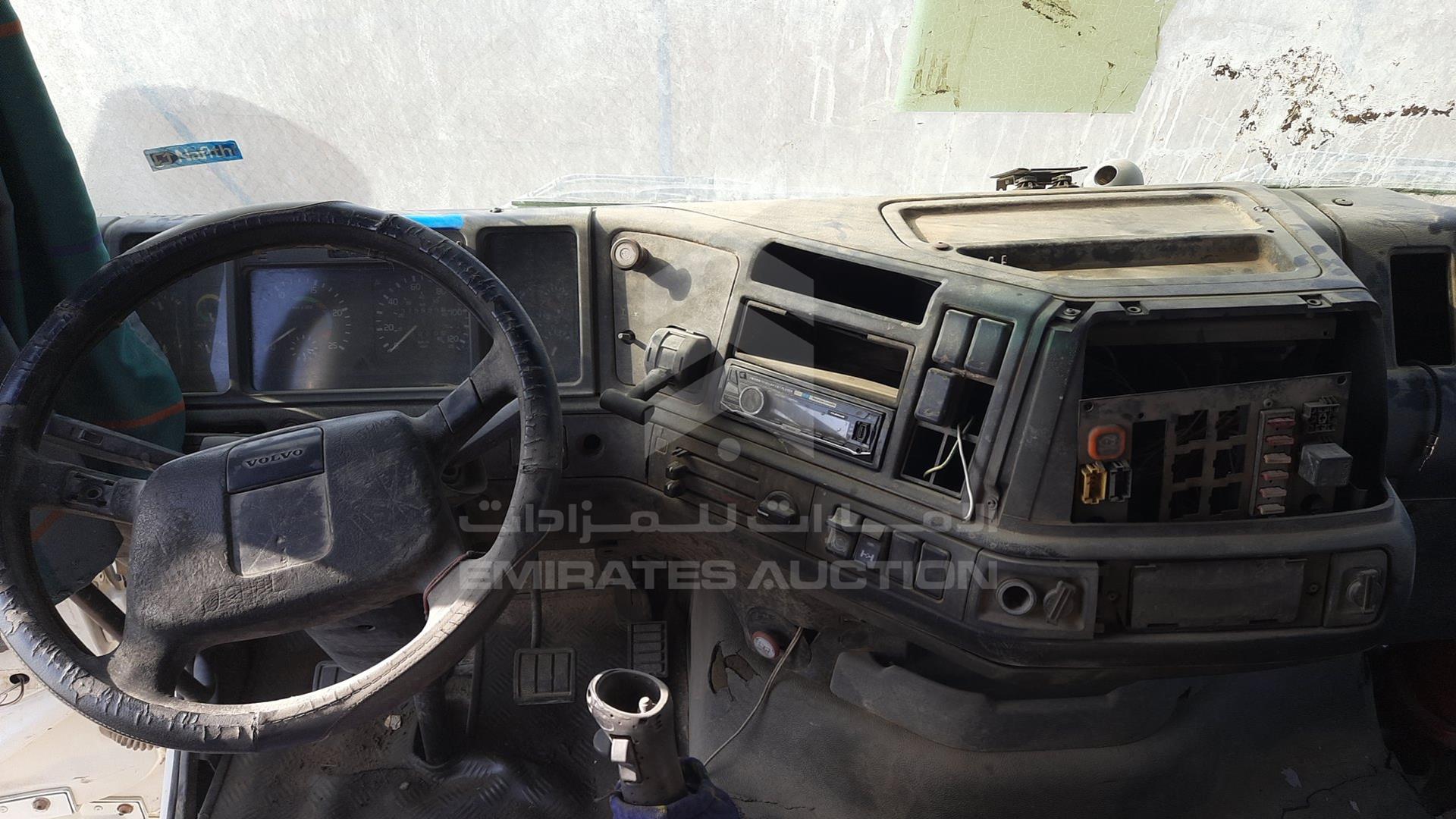 1999 VOLVO FH12 VIN: YV2A4B3A6XB209711