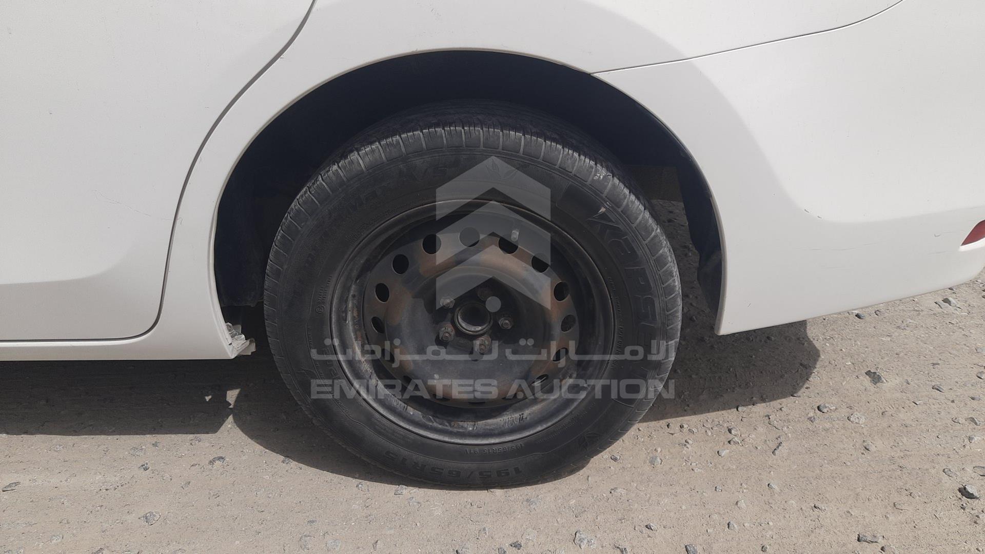 2015 TOYOTA COROLLA VIN: RKLBB9HE2F5139343
