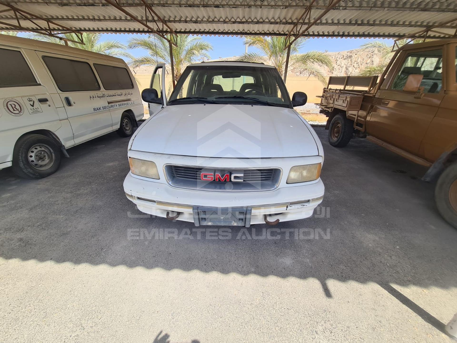 1995 GMC YUKON VIN: 1GKDT13W6TK502698